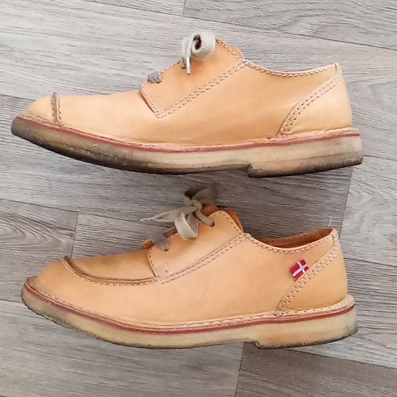 Duckfeet Fyn Tan Leather Unisex Shoes - Picture 2 of 8